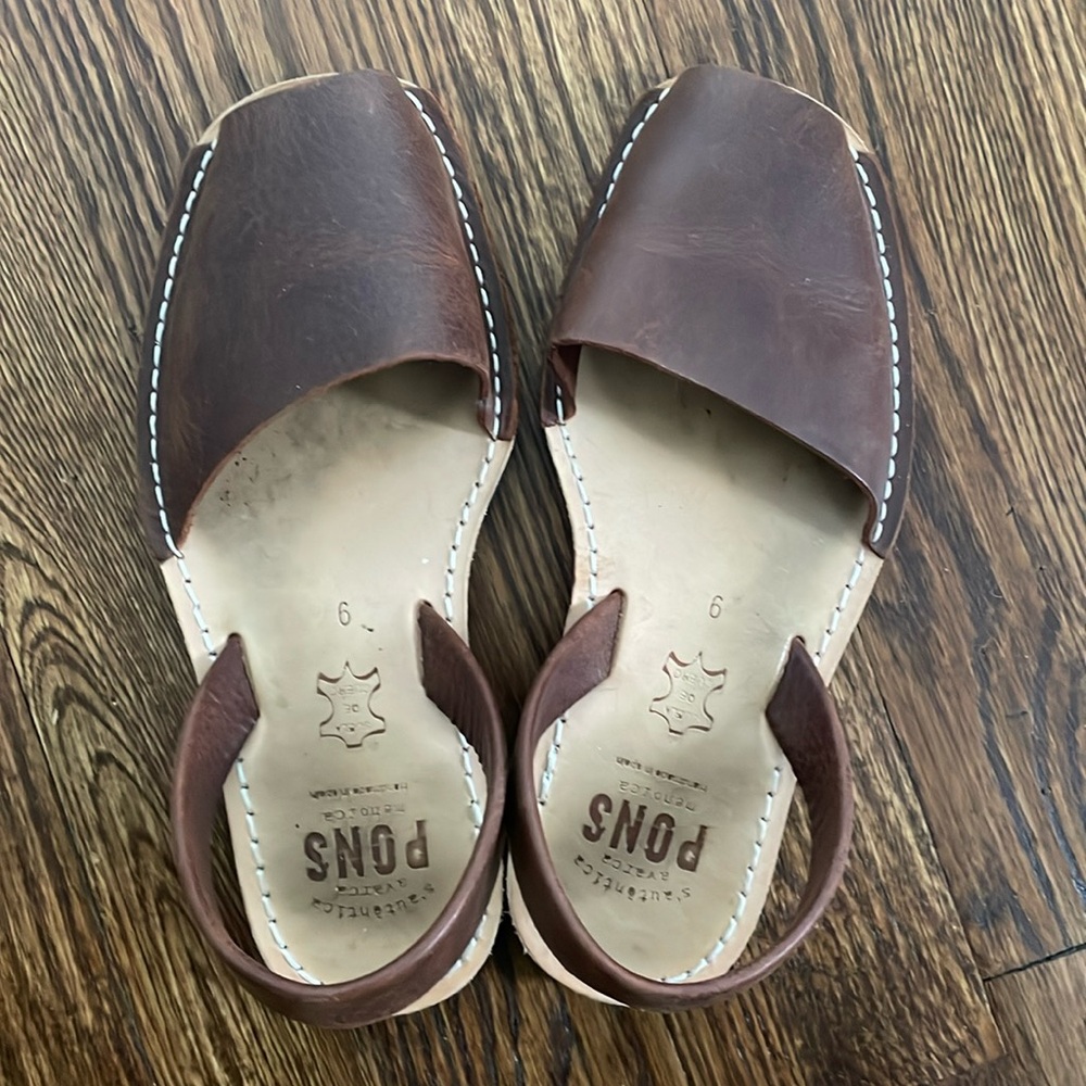 Pons Sandals